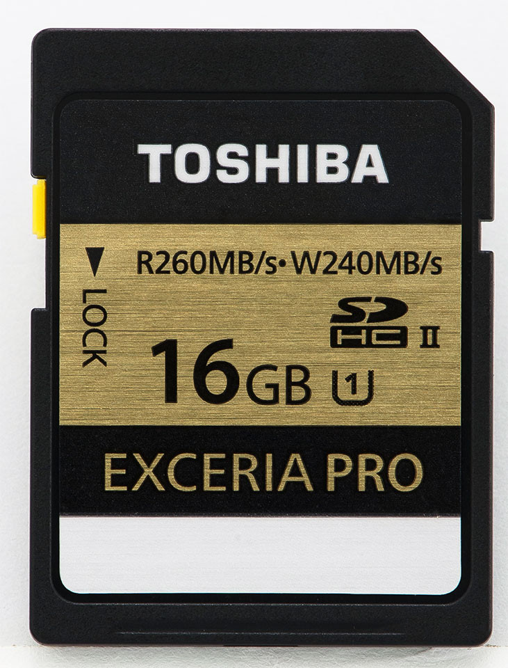 toshiba_exceria_pro_SD_card.jpg